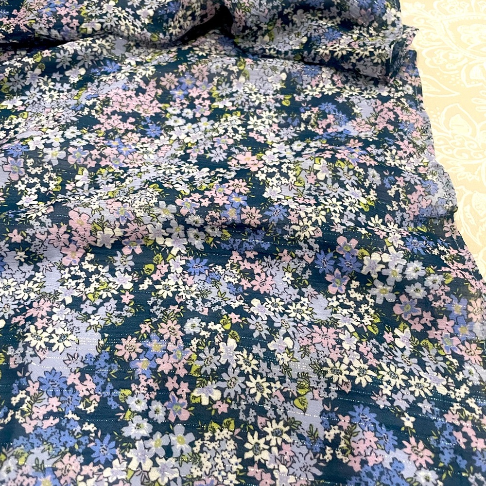 BCBG BABYDOLL FLORAL DRESS,MINI LENGTH, SIZE 6. BALLOON SLEEVES, SQUARE NECKLINE - Picture 16 of 16